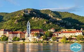 Donau Strandhaus mit Dürnstein Panorama